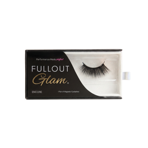 Fullout Glam magnetic eyelashes in Encore packaging